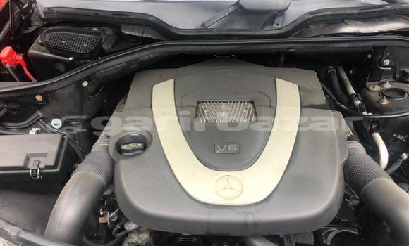 Sayi Na hannu Mercedes‒Benz ML–Class Black Mota in Douala a Ƙasar Kamaru Sayi Na hannu Mercedes‒Benz ML–Class Black Mota in Douala a Ƙasar Kamaru