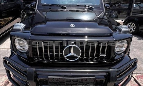 Sayi Sabo Mercedes‒Benz G-klasse AMG 6x6 Black Mota in Douala a Ƙasar Kamaru