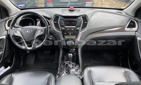 Sayi Na hannu Hyundai Santa Fe Black Mota in Douala a Ƙasar Kamaru Sayi Na hannu Hyundai Santa Fe Black Mota in Douala a Ƙasar Kamaru