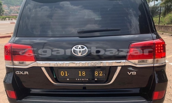 Acheter Occasion Voiture Toyota Land Cruiser Noir à Yaoundé, Central Cameroon Acheter Occasion Voiture Toyota Land Cruiser Noir à Yaoundé, Central Cameroon