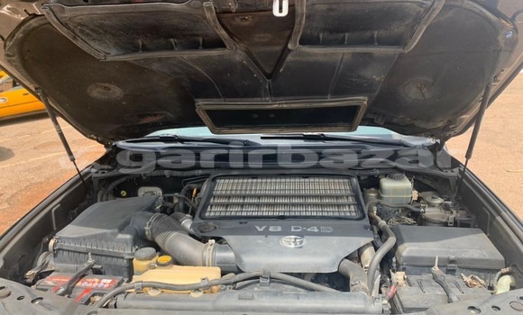 Acheter Occasion Voiture Toyota Land Cruiser Noir à Yaoundé, Central Cameroon Acheter Occasion Voiture Toyota Land Cruiser Noir à Yaoundé, Central Cameroon