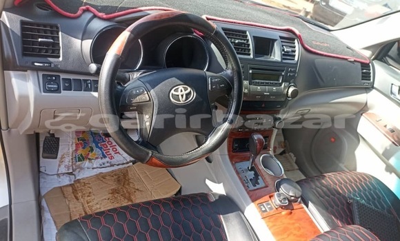 Acheter Occasion Voiture Toyota Highlander Autre à Yaoundé, Central Cameroon Acheter Occasion Voiture Toyota Highlander Autre à Yaoundé, Central Cameroon