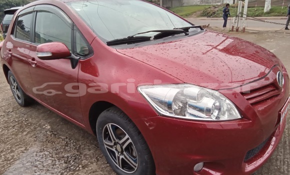 Acheter Neuf Voiture Toyota Auris Rouge à Yaoundé, Central Cameroon Acheter Neuf Voiture Toyota Auris Rouge à Yaoundé, Central Cameroon