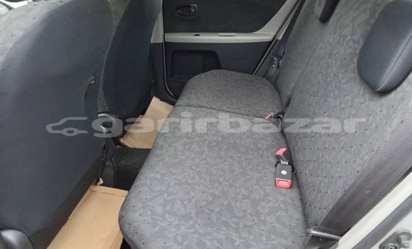 Acheter Neuf Voiture Toyota Vitz Gris à Yaoundé, Central Cameroon Acheter Neuf Voiture Toyota Vitz Gris à Yaoundé, Central Cameroon