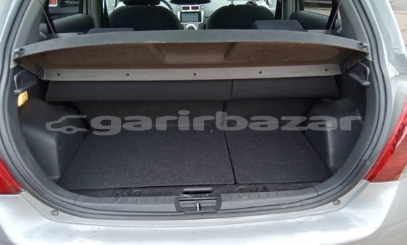 Acheter Neuf Voiture Toyota Vitz Gris à Yaoundé, Central Cameroon Acheter Neuf Voiture Toyota Vitz Gris à Yaoundé, Central Cameroon