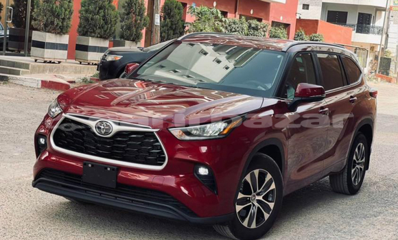 Buy New Toyota Highlander Red Car in Yaounde in Central Cameroon
