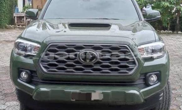Sayi Sabo Toyota Tacoma Green Mota in Douala a Ƙasar Kamaru Sayi Sabo Toyota Tacoma Green Mota in Douala a Ƙasar Kamaru