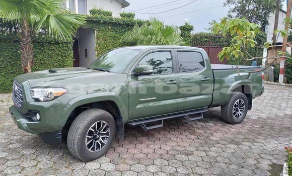 Sayi Sabo Toyota Tacoma Green Mota in Douala a Ƙasar Kamaru Sayi Sabo Toyota Tacoma Green Mota in Douala a Ƙasar Kamaru