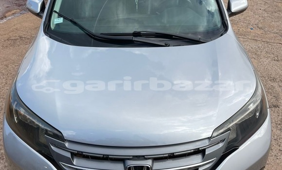 Sayi Sabo Honda CR–V Azurfa Mota in Yaounde a Babban Kamaru Sayi Sabo Honda CR–V Azurfa Mota in Yaounde a Babban Kamaru