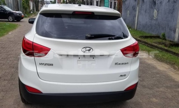 Acheter Occasion Voiture Hyundai Tucson Blanc à Douala, Littoral Cameroon Acheter Occasion Voiture Hyundai Tucson Blanc à Douala, Littoral Cameroon
