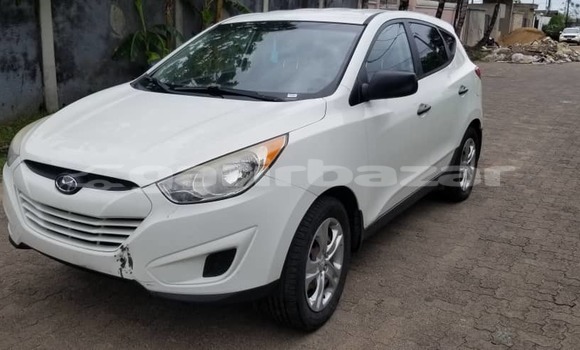 Acheter Occasion Voiture Hyundai Tucson Blanc à Douala, Littoral Cameroon Acheter Occasion Voiture Hyundai Tucson Blanc à Douala, Littoral Cameroon