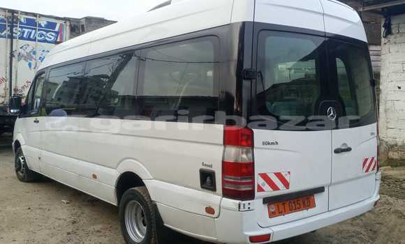 Acheter Occasion Voiture Mercedes‒Benz Viano Blanc à Douala, Littoral Cameroon Acheter Occasion Voiture Mercedes‒Benz Viano Blanc à Douala, Littoral Cameroon