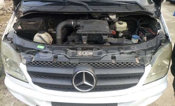 Acheter Occasion Voiture Mercedes‒Benz Viano Blanc à Douala, Littoral Cameroon Acheter Occasion Voiture Mercedes‒Benz Viano Blanc à Douala, Littoral Cameroon