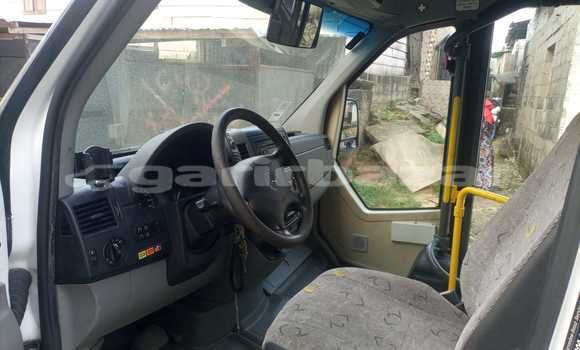 Acheter Occasion Voiture Mercedes‒Benz Viano Blanc à Douala, Littoral Cameroon Acheter Occasion Voiture Mercedes‒Benz Viano Blanc à Douala, Littoral Cameroon