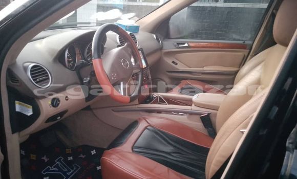 Buy Used Mercedes‒Benz ML–Class Black Car in Douala in Littoral Cameroon Buy Used Mercedes‒Benz ML–Class Black Car in Douala in Littoral Cameroon