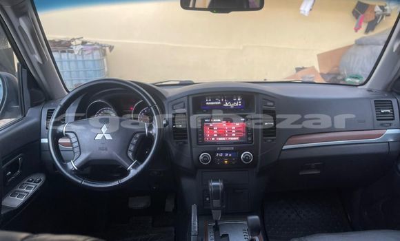 Buy Import Mitsubishi Pajero Silver Car in Douala in Littoral Cameroon Buy Import Mitsubishi Pajero Silver Car in Douala in Littoral Cameroon