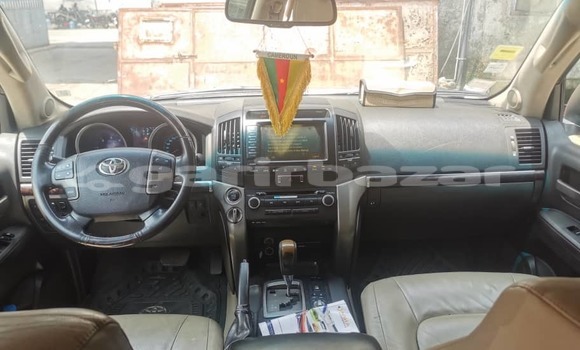 Buy Used Toyota Land Cruiser Silver Car in Douala in Littoral Cameroon Buy Used Toyota Land Cruiser Silver Car in Douala in Littoral Cameroon