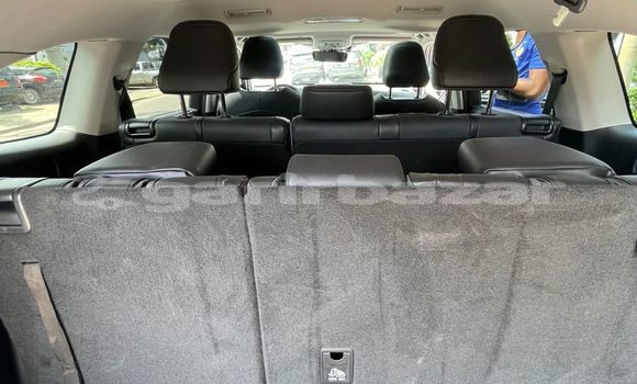 Acheter Occasion Voiture Toyota Highlander Blanc à Douala, Littoral Cameroon Acheter Occasion Voiture Toyota Highlander Blanc à Douala, Littoral Cameroon