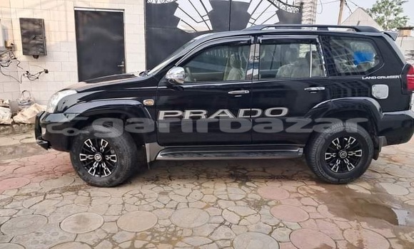 Sayi Sabo Toyota Land Cruiser Prado Black Mota in Douala a Ƙasar Kamaru Sayi Sabo Toyota Land Cruiser Prado Black Mota in Douala a Ƙasar Kamaru