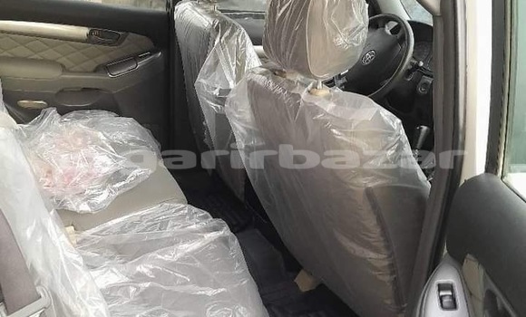 Sayi Sabo Toyota Land Cruiser Prado Black Mota in Douala a Ƙasar Kamaru Sayi Sabo Toyota Land Cruiser Prado Black Mota in Douala a Ƙasar Kamaru