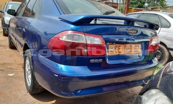 Acheter Occasion Voiture Mazda 626 Bleu à Yaoundé, Central Cameroon Acheter Occasion Voiture Mazda 626 Bleu à Yaoundé, Central Cameroon