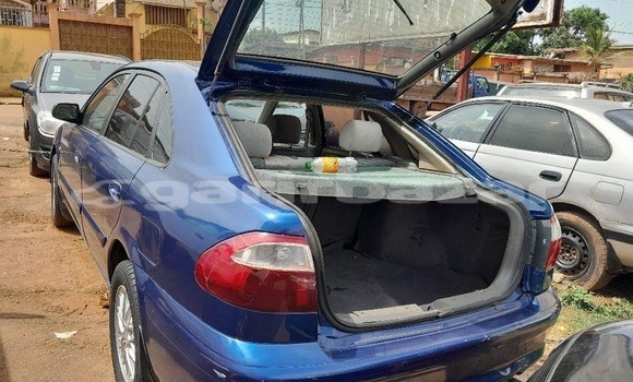 Acheter Occasion Voiture Mazda 626 Bleu à Yaoundé, Central Cameroon Acheter Occasion Voiture Mazda 626 Bleu à Yaoundé, Central Cameroon