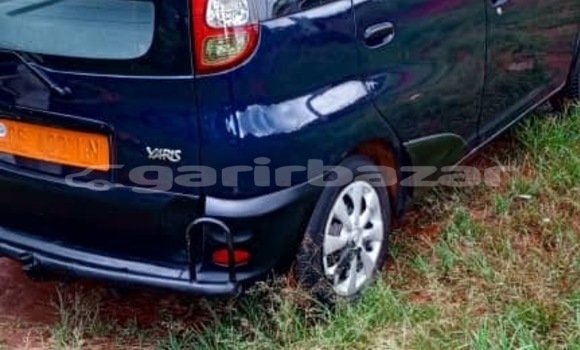 Sayi Na hannu Toyota Verso Blue Mota in Yaounde a Babban Kamaru