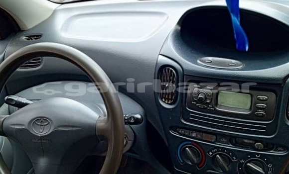 Sayi Na hannu Toyota Verso Blue Mota in Yaounde a Babban Kamaru Sayi Na hannu Toyota Verso Blue Mota in Yaounde a Babban Kamaru