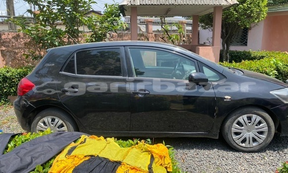 Sayi Sabo Toyota Auris Black Mota in Douala a Ƙasar Kamaru Sayi Sabo Toyota Auris Black Mota in Douala a Ƙasar Kamaru