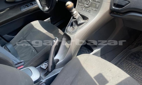 Sayi Sabo Toyota Auris Black Mota in Douala a Ƙasar Kamaru Sayi Sabo Toyota Auris Black Mota in Douala a Ƙasar Kamaru