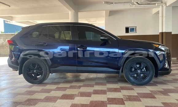Sayi Sabo Toyota RAV4 Sauran Mota in Douala a Ƙasar Kamaru
