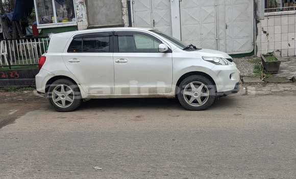 Acheter Occasion Voiture Toyota IST Blanc à Douala, Littoral Cameroon Acheter Occasion Voiture Toyota IST Blanc à Douala, Littoral Cameroon