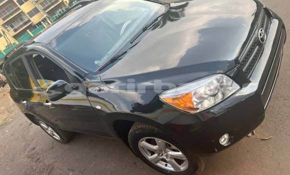 Acheter Occasion Voiture Toyota RAV4 Noir à Yaoundé, Central Cameroon Acheter Occasion Voiture Toyota RAV4 Noir à Yaoundé, Central Cameroon