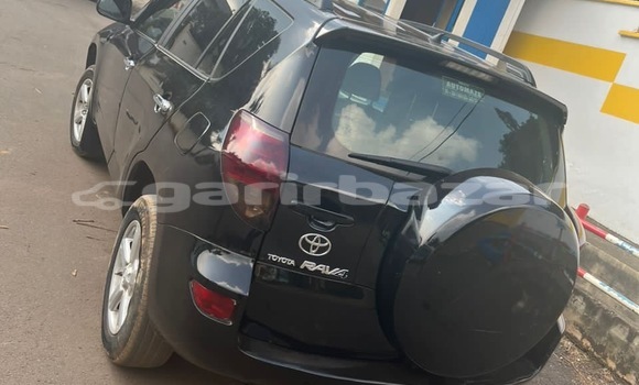 Acheter Occasion Voiture Toyota RAV4 Noir à Yaoundé, Central Cameroon Acheter Occasion Voiture Toyota RAV4 Noir à Yaoundé, Central Cameroon