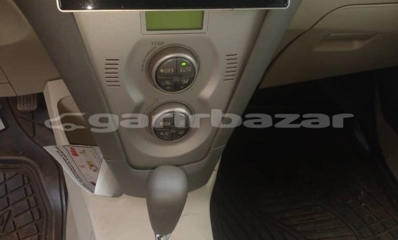 Sayi Sabo Toyota Yaris Sauran Mota in Yaounde a Babban Kamaru Sayi Sabo Toyota Yaris Sauran Mota in Yaounde a Babban Kamaru