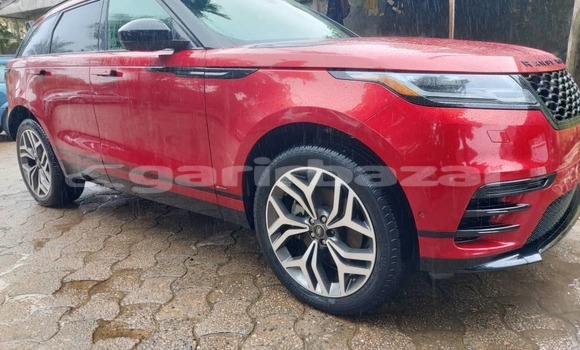 Sayi Na hannu Land Rover Range Rover Velar Red Mota in Douala a Ƙasar Kamaru Sayi Na hannu Land Rover Range Rover Velar Red Mota in Douala a Ƙasar Kamaru