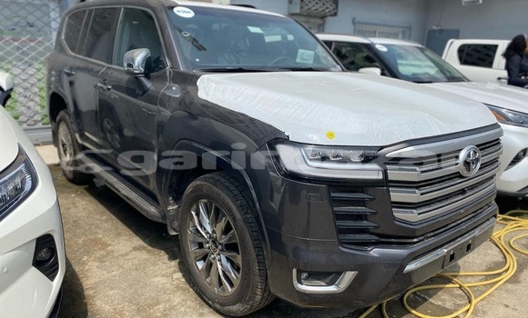 Sayi Sabo Toyota Land Cruiser Sauran Mota in Douala a Ƙasar Kamaru Sayi Sabo Toyota Land Cruiser Sauran Mota in Douala a Ƙasar Kamaru