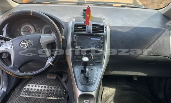 Acheter Neuf Voiture Toyota Blade Bleu à Yaoundé, Central Cameroon Acheter Neuf Voiture Toyota Blade Bleu à Yaoundé, Central Cameroon