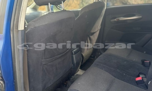 Acheter Neuf Voiture Toyota Blade Bleu à Yaoundé, Central Cameroon Acheter Neuf Voiture Toyota Blade Bleu à Yaoundé, Central Cameroon