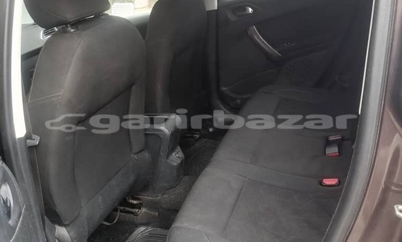 Sayi Sabo Peugeot 2008 Sauran Mota in Douala a Ƙasar Kamaru Sayi Sabo Peugeot 2008 Sauran Mota in Douala a Ƙasar Kamaru