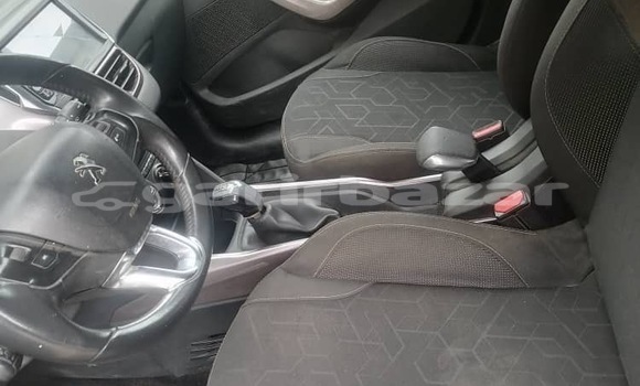 Sayi Sabo Peugeot 2008 Sauran Mota in Douala a Ƙasar Kamaru Sayi Sabo Peugeot 2008 Sauran Mota in Douala a Ƙasar Kamaru