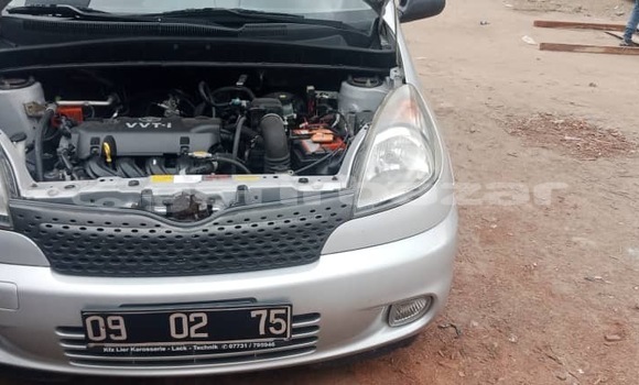 Sayi Sabo Toyota Yaris Verso Sauran Mota in Douala a Ƙasar Kamaru Sayi Sabo Toyota Yaris Verso Sauran Mota in Douala a Ƙasar Kamaru