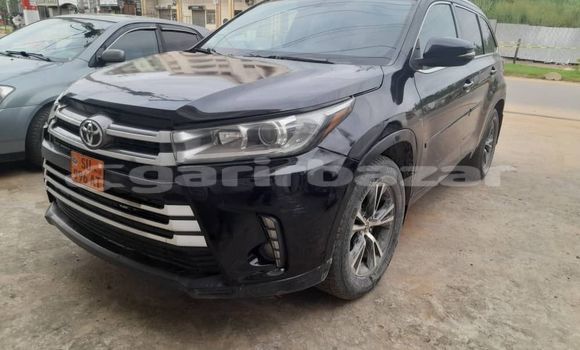 Buy Used Toyota Highlander Black Car in Douala in Littoral Cameroon Buy Used Toyota Highlander Black Car in Douala in Littoral Cameroon