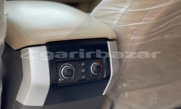 Acheter Occasion Voiture Toyota Prado Blanc à Douala, Littoral Cameroon Acheter Occasion Voiture Toyota Prado Blanc à Douala, Littoral Cameroon