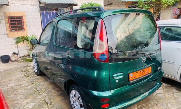 Buy Used Toyota Yaris Verso Green Car in Douala in Littoral Cameroon Buy Used Toyota Yaris Verso Green Car in Douala in Littoral Cameroon
