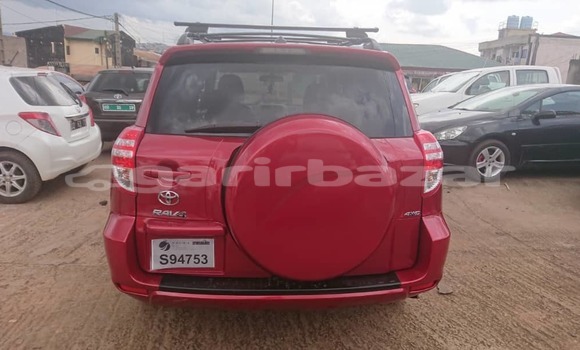 Acheter Occasion Voiture Toyota RAV4 Rouge à Yaoundé, Central Cameroon Acheter Occasion Voiture Toyota RAV4 Rouge à Yaoundé, Central Cameroon
