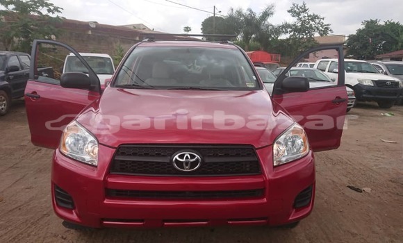 Acheter Occasion Voiture Toyota RAV4 Rouge à Yaoundé, Central Cameroon Acheter Occasion Voiture Toyota RAV4 Rouge à Yaoundé, Central Cameroon