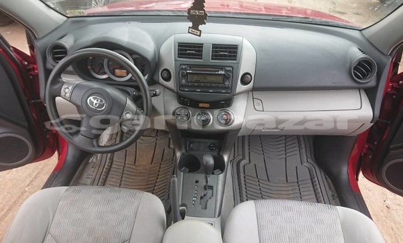 Acheter Occasion Voiture Toyota RAV4 Rouge à Yaoundé, Central Cameroon Acheter Occasion Voiture Toyota RAV4 Rouge à Yaoundé, Central Cameroon