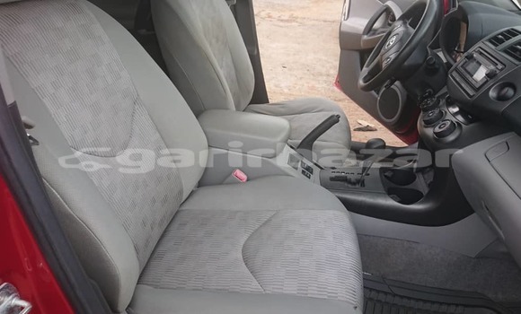 Acheter Occasion Voiture Toyota RAV4 Rouge à Yaoundé, Central Cameroon Acheter Occasion Voiture Toyota RAV4 Rouge à Yaoundé, Central Cameroon