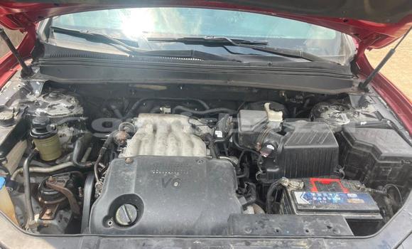 Sayi Na hannu Hyundai Santa Fe Red Mota in Douala a Ƙasar Kamaru Sayi Na hannu Hyundai Santa Fe Red Mota in Douala a Ƙasar Kamaru